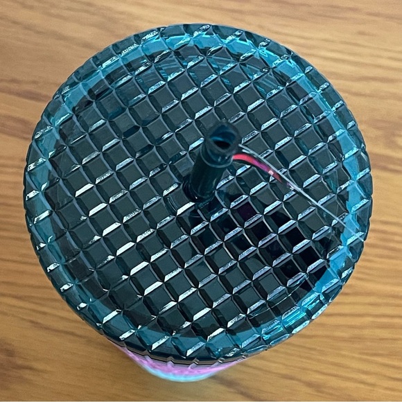 Starbucks Tumbler Valentines 2024 Ombré Cup - Picture 6 of 8